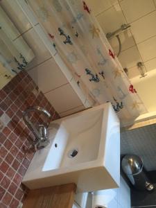 manorhaus RUTHIN - manorhaus collection