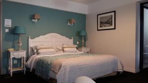 Hotels Hotel Les Embruns : Chambre Familiale