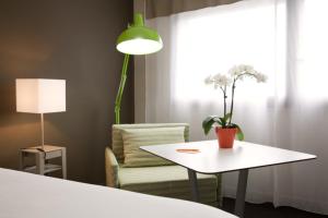 Hotels Ibis Styles Annemasse Geneve : Chambre de Luxe avec 4 Lits Simples