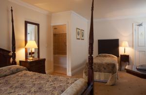 Twin Room room in Mills Inn