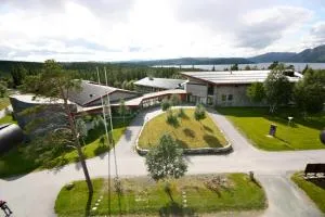 劳兰德学院青年旅馆 - Åmot