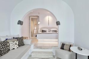 Cosmopolitan Suites - Small Luxury Hotels of the World Santorini Greece