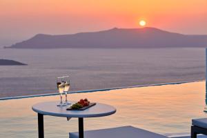 Cosmopolitan Suites - Small Luxury Hotels of the World Santorini Greece