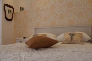 Studio Miko - top location