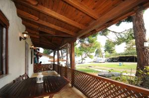 Haus Platanos Apartments & Bungalows by the Sea Halkidiki Greece