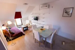 Cozy Apartment - Palas - 雅西