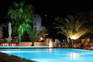 Pelagos Hotel - Oia Santorini Greece