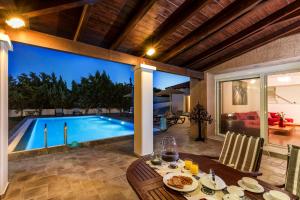 Gennadi Beach Villas - Waterfront Luxury Retreat with Private Beach Rhodes Greece