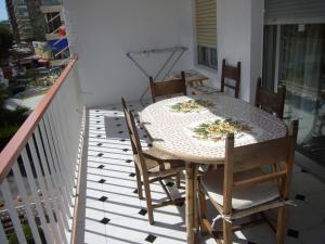 Three-Bedroom Apartment room in Edimar - Fincas Arena