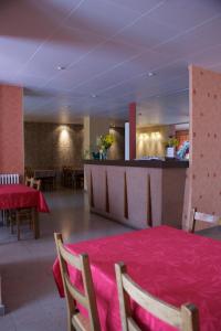 Hotels Hotel Le Lyon Bron : photos des chambres