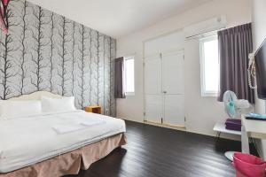 Phòng đôi có phòng tắm chung (Double Room with shared bathroom room)
