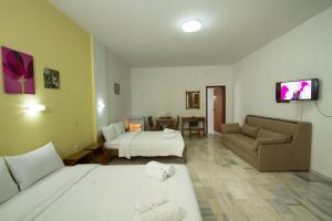 Revekka Rooms Chania Greece