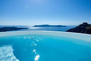 Nautilus Villa Santorini Greece