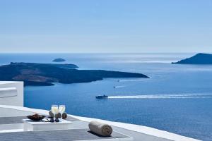 Nautilus Villa Santorini Greece