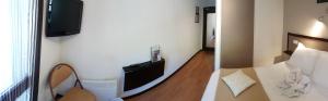 Hotels Hotel Les Gabarres : Chambre Double