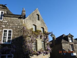 Hotels Logis Le Prieure : photos des chambres