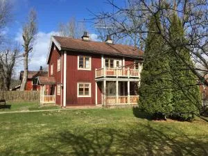 Hallagårdens B&B - 卡尔斯库加