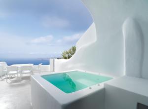 Tholos Resort Santorini Greece