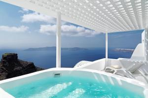 Tholos Resort Santorini Greece