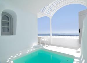 Tholos Resort Santorini Greece