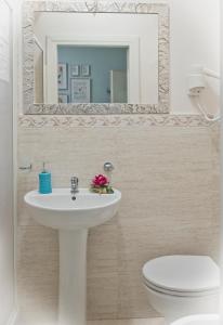 Double or Twin Room room in Vatican Rooms Accommodation