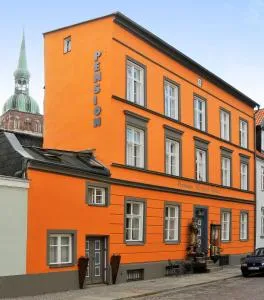 Pension Altstadt Mönch in top Lage Preis inclusive 5 Prozent Bettensteuer und Frühstück - 施特拉尔松德 Pension Altstadt Mönch in top Lage Preis inclusive 5 Prozent Bettensteuer und Frühstück - 施特拉尔松德