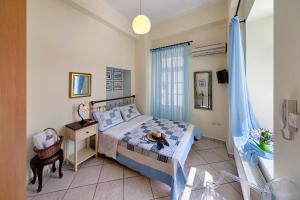 Antouanetta Apartments Syros Greece