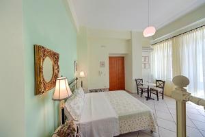 Antouanetta Apartments Syros Greece