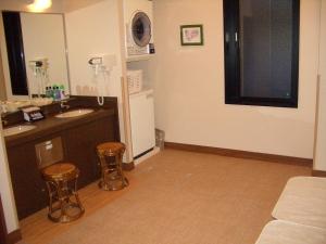 Hotel Route-Inn Aomori Chuo Inter