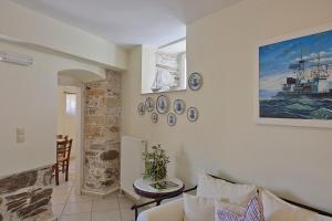 Antouanetta Apartments Syros Greece