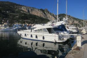 Bateaux-hotels Yacht Summertime 3 Bedrooms : photos des chambres