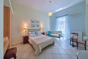 Antouanetta Apartments Syros Greece