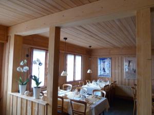 Pension Gasthof Derby Zweisimmen Schweiz