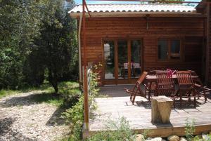 Chalets Insolite Bois Cailloux avec Spa : photos des chambres