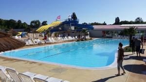 Campings Camping Les Charmettes-Mobile Home Vacances : photos des chambres