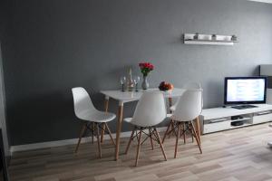 Noclegi FAMILY APARTMENTS Hotel Apartamenty