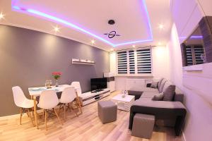 Noclegi FAMILY APARTMENTS Hotel Apartamenty