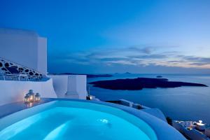 Nautilus Villa Santorini Greece