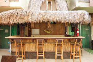 Banana Bungalow West Hollywood Hotel & Hostel