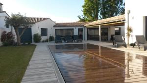 Maisons de vacances L'Ile de Lumiere : photos des chambres