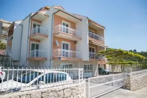 Apartments Nino - Bajnice
