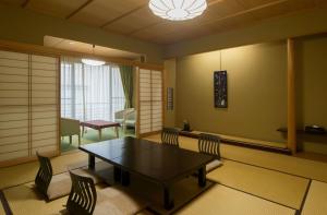 Kohan No Yado Morimoto Ryokan In Komatsu Japan Wander - 