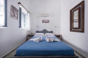 Studio with Caldera View room in Maryloujohn Villas