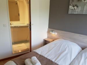 Hotels Fasthotel - Saint Emilion Est : photos des chambres