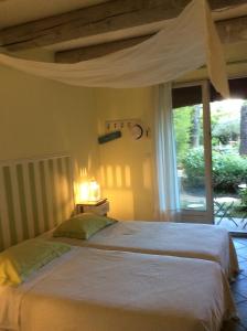 B&B / Chambres d'hotes La Bastide des Pins : photos des chambres