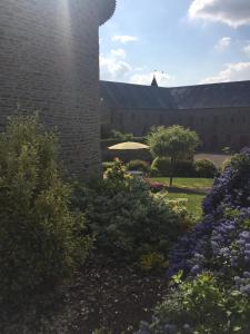 Maisons de vacances Gite Le Grand Manoir : Gîte (4 Adultes)