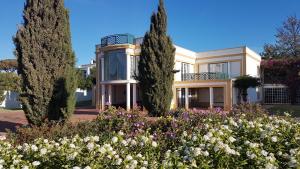 Casa da Vigia - vila bouganvilia - V3 - in top of the beach with jacuzzi