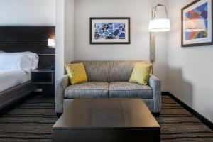 Holiday Inn Express Hotel & Suites Livermore, an IHG Hotel - image 2