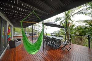 Crusoe's Beach House - Airlie Beach