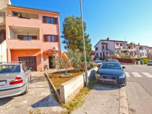 Apartments Sandra 1335